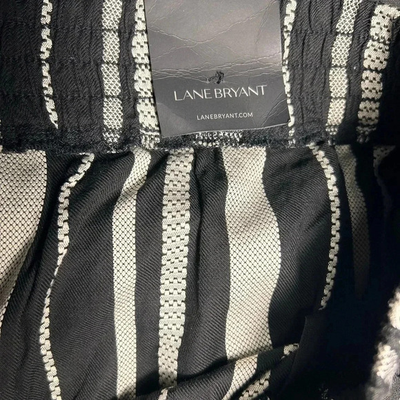 Lane Bryant Cotton Blend Fringe Short Pull On W/Pockets Women’s Size 14/16 - Picture 5 of 7